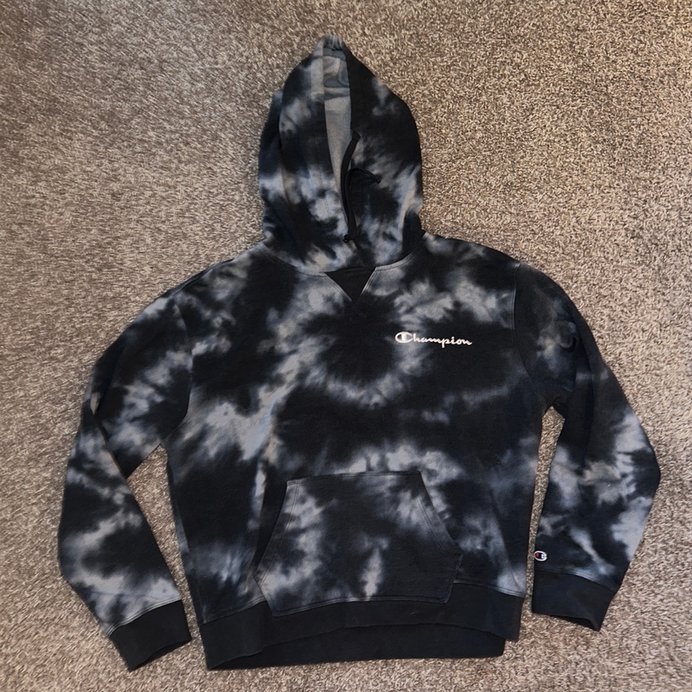 Cropped Champion Tie Dye Sweatshirt
